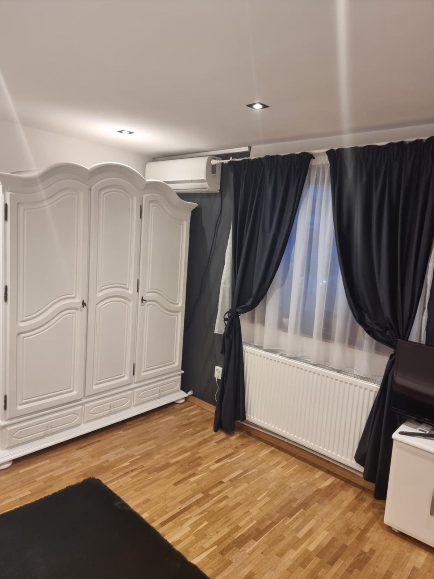 فندق Casa Petcu كرايوفا المظهر الخارجي الصورة